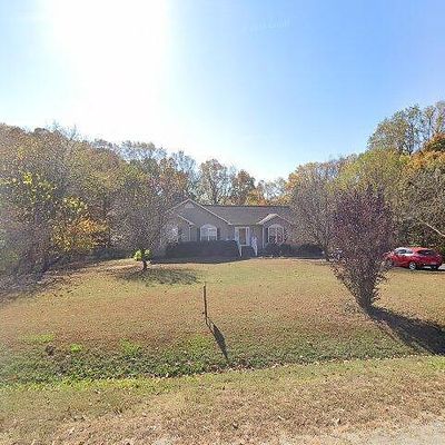 2560 N Independence Dr, Montross, VA 22520