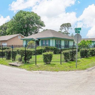 2949 18 Th St, Port Arthur, TX 77642