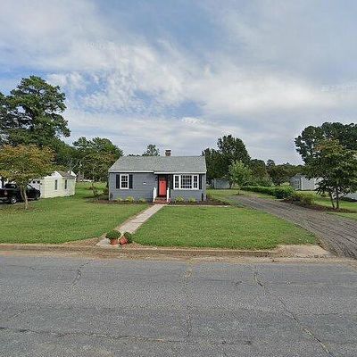 295 Beach Rd, White Stone, VA 22578