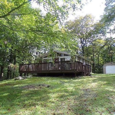 295 Lookout Point Rd, Canadensis, PA 18325