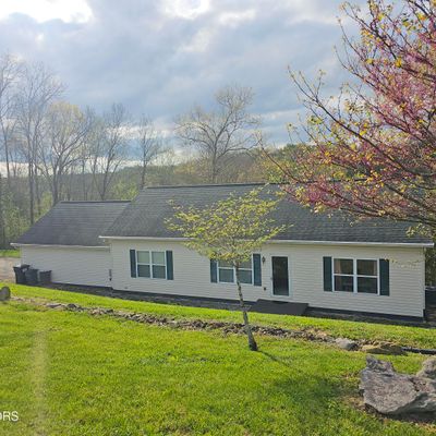 298 Lizzie Dr, Tazewell, TN 37879