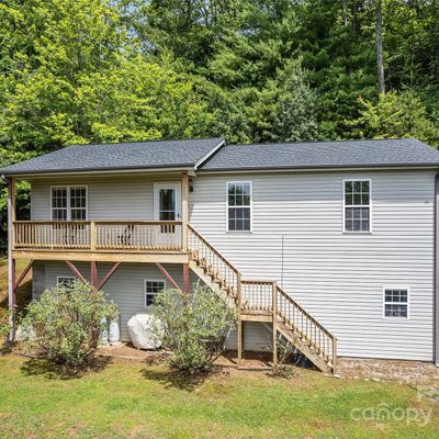 3 Bonnie Ln, Horse Shoe, NC 28742