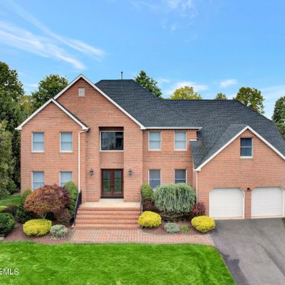 3 Drakes Hill Ct, Morganville, NJ 07751