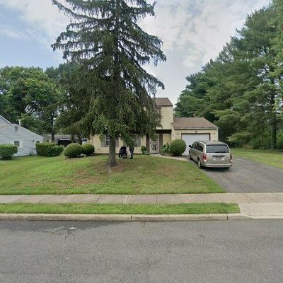 3 Fairmount Dr, Willingboro, NJ 08046