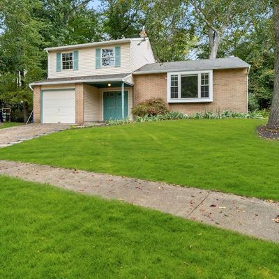 3 Laura Ln, Marlton, NJ 08053