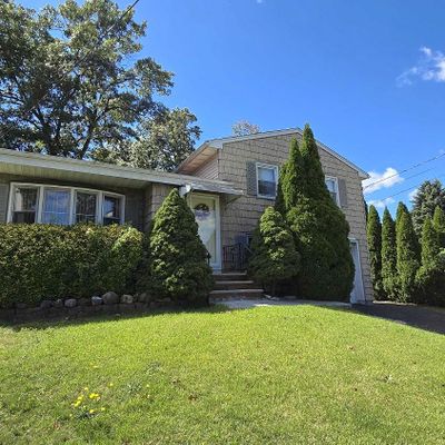 3 Milton Ct, South River, NJ 08882