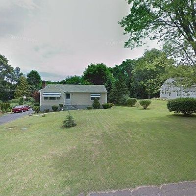 3 Northeast Dr, North Haven, CT 06473