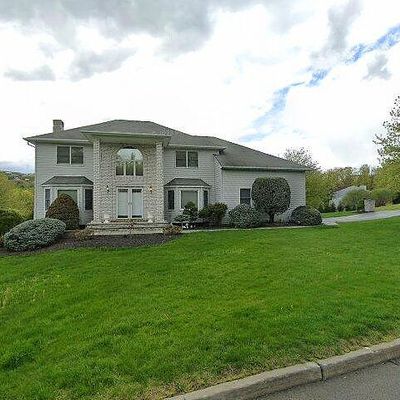 30 Dunnigan Dr, Pomona, NY 10970