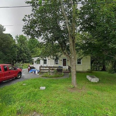 30 Guideboard Rd, Waterford, NY 12188