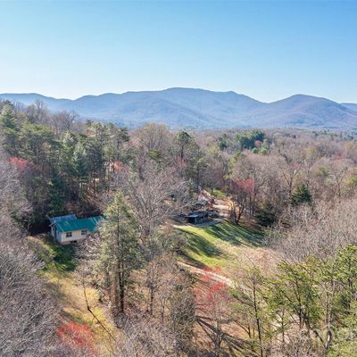 30 Guthrie Ln, Asheville, NC 28805