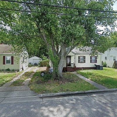 30 Laurel Dr, Hampton, VA 23669