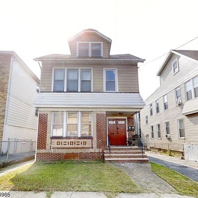 30 Union Pl, Irvington, NJ 07111