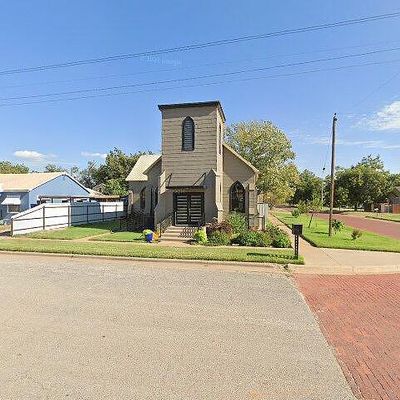 300 2 Nd St Ne, Childress, TX 79201