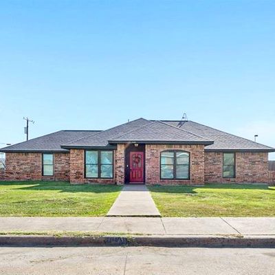 300 Creekside Dr, Ferris, TX 75125