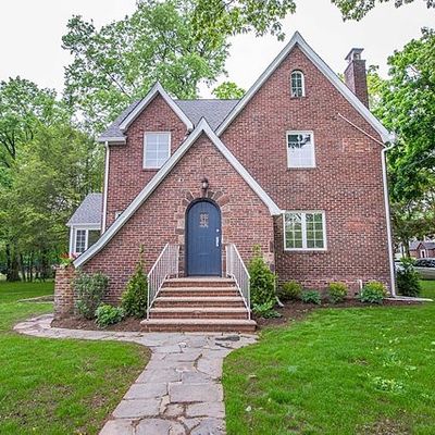 300 Manor Rd, Englewood, NJ 07631