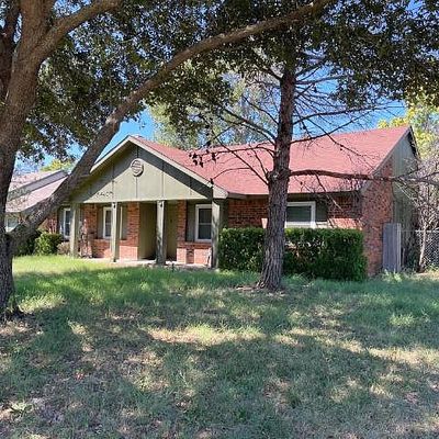 300 Matterhorn St, Cedar Hill, TX 75104