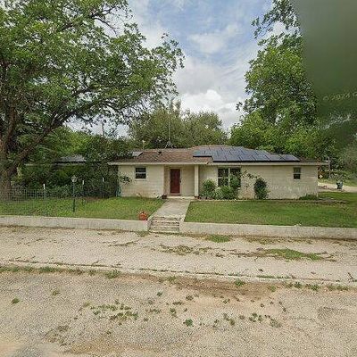 300 Wilkinson St, Menard, TX 76859