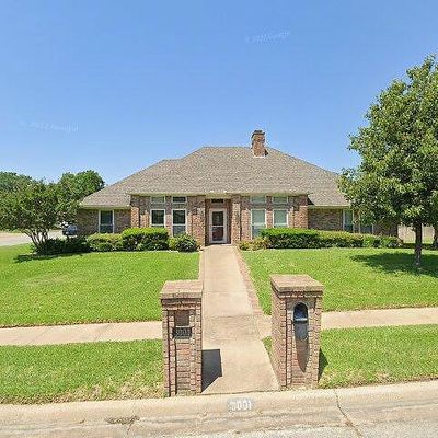 3001 Hurstview Dr, Hurst, TX 76054