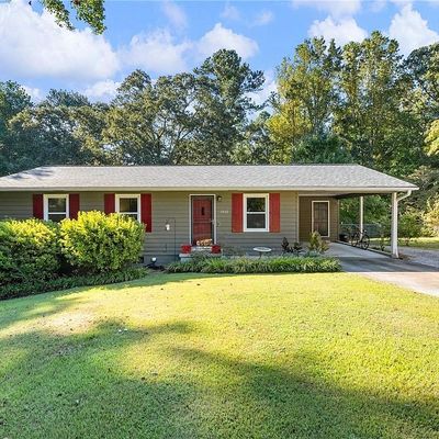 3002 Forest Hill Cir, Gainesville, GA 30507