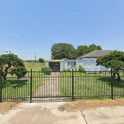 3002 B Ventas Drive, Houston, TX 77047