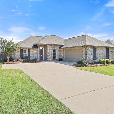 301 Somerset Dr, Florence, MS 39073