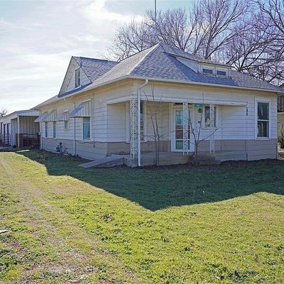 301 W Belknap St, Jacksboro, TX 76458