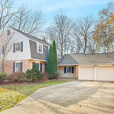 3010 Maple Shade Ln, Wilmington, DE 19810