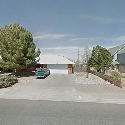 303 Mission Arch Dr, Roswell, NM 88201