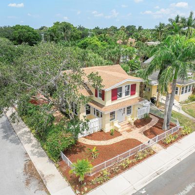 303 N Lakeside Dr, Lake Worth Beach, FL 33460