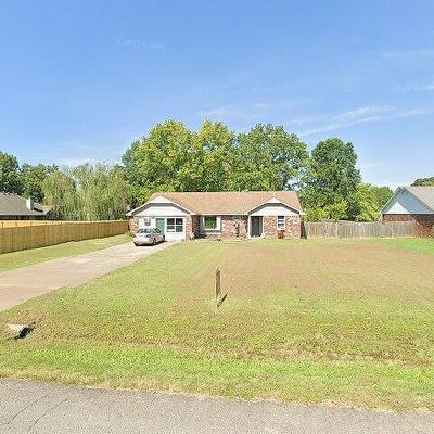 303 S Adams St, Lavaca, AR 72941