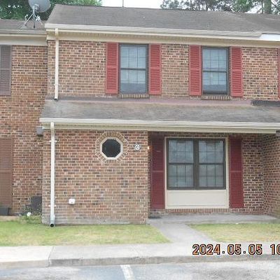 304 Circuit Ln, Newport News, VA 23608