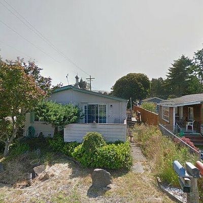 304 Se Port Ave, Lincoln City, OR 97367