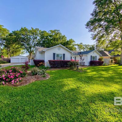 304 W Palm Ave, Foley, AL 36535