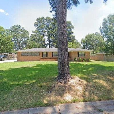 304 Wildwood Ln, Kilgore, TX 75662