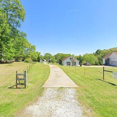 305 Berry Rd, Pelzer, SC 29669