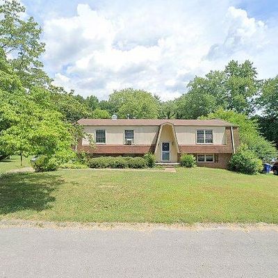 305 Cross Creek Dr, Chattanooga, TN 37415