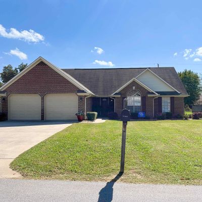 305 Lincoln Ave, Muscle Shoals, AL 35661