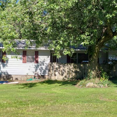 305 N Olive St, Pierce City, MO 65723