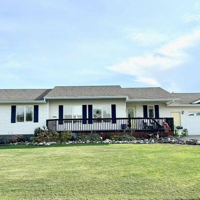 306 7 Th St Sw, Roseau, MN 56751