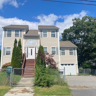 306 Detroit St, Fall River, MA 02721