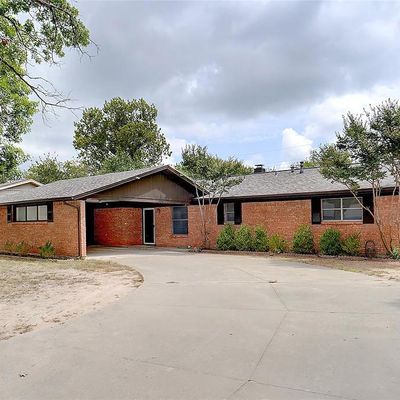 306 Rosedale Dr, Gainesville, TX 76240