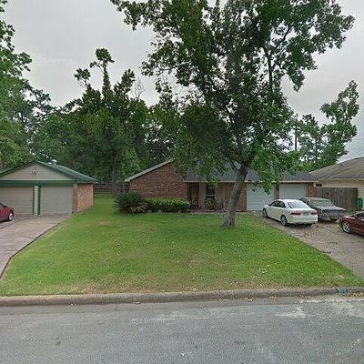 306 Sparway Ct, Crosby, TX 77532