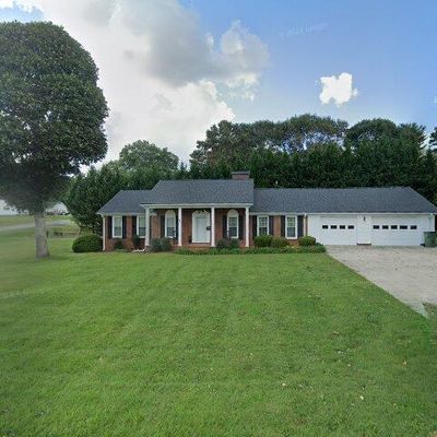 308 Arlington St, Mount Airy, NC 27030