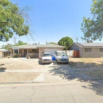 3086 W Hampton Way, Fresno, CA 93722