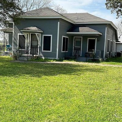 309 S Austin Rd, Eagle Lake, TX 77434