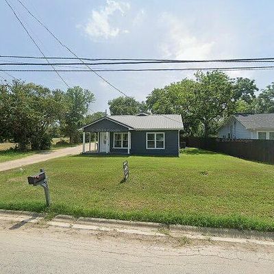 309 W Austin St, Luling, TX 78648