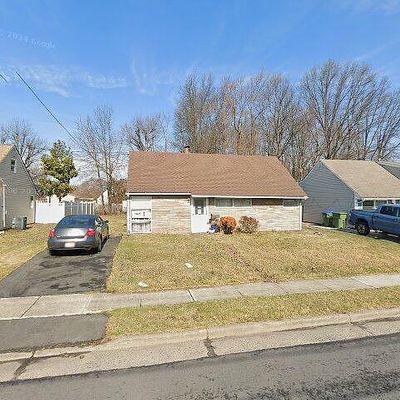 31 Ashley Rd, Edison, NJ 08817