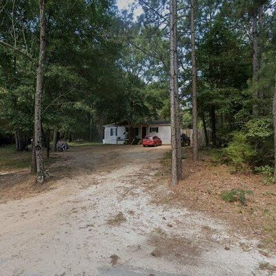 31 Benson Rd, Ellisville, MS 39437