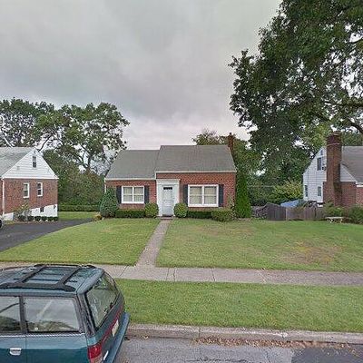 31 Darlin Dr, Reading, PA 19609