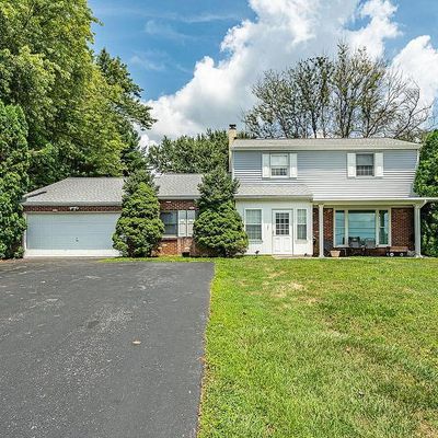 31 Lakeview Rd, Downingtown, PA 19335